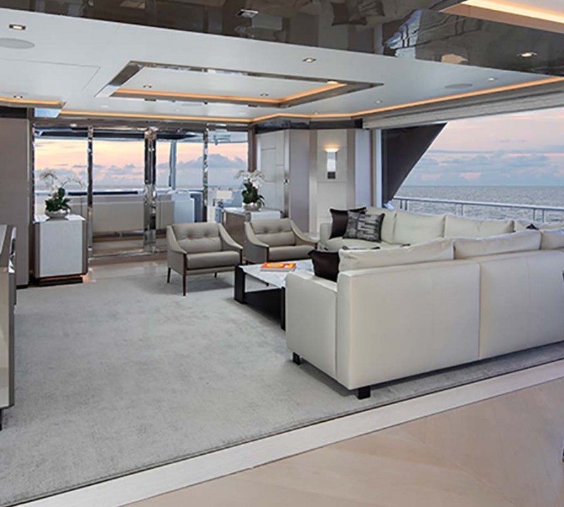 Yacht ZIGGY, Ocean Alexander 35R CHARTERWORLD Luxury Superyacht Charters